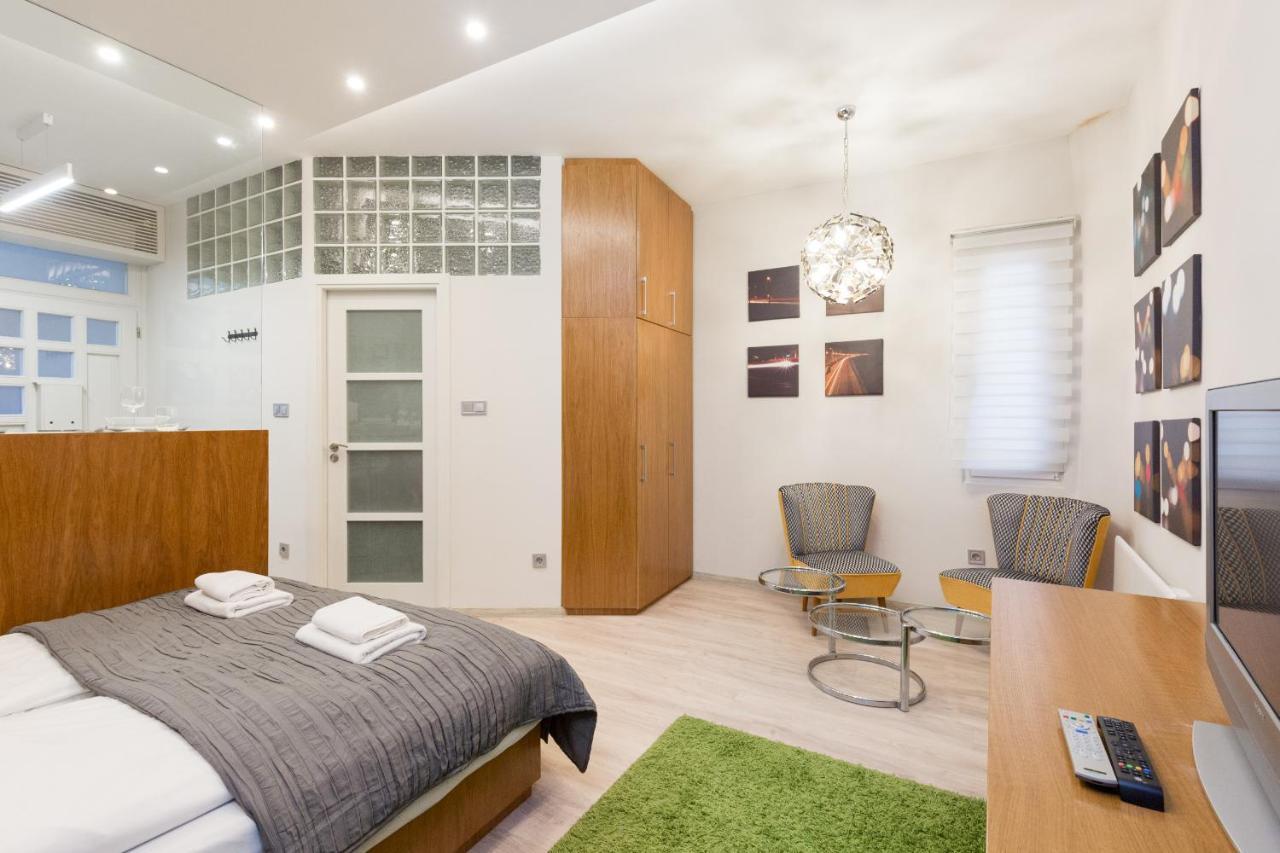 Retro Budapest Dream Suite Near The Danube Extérieur photo