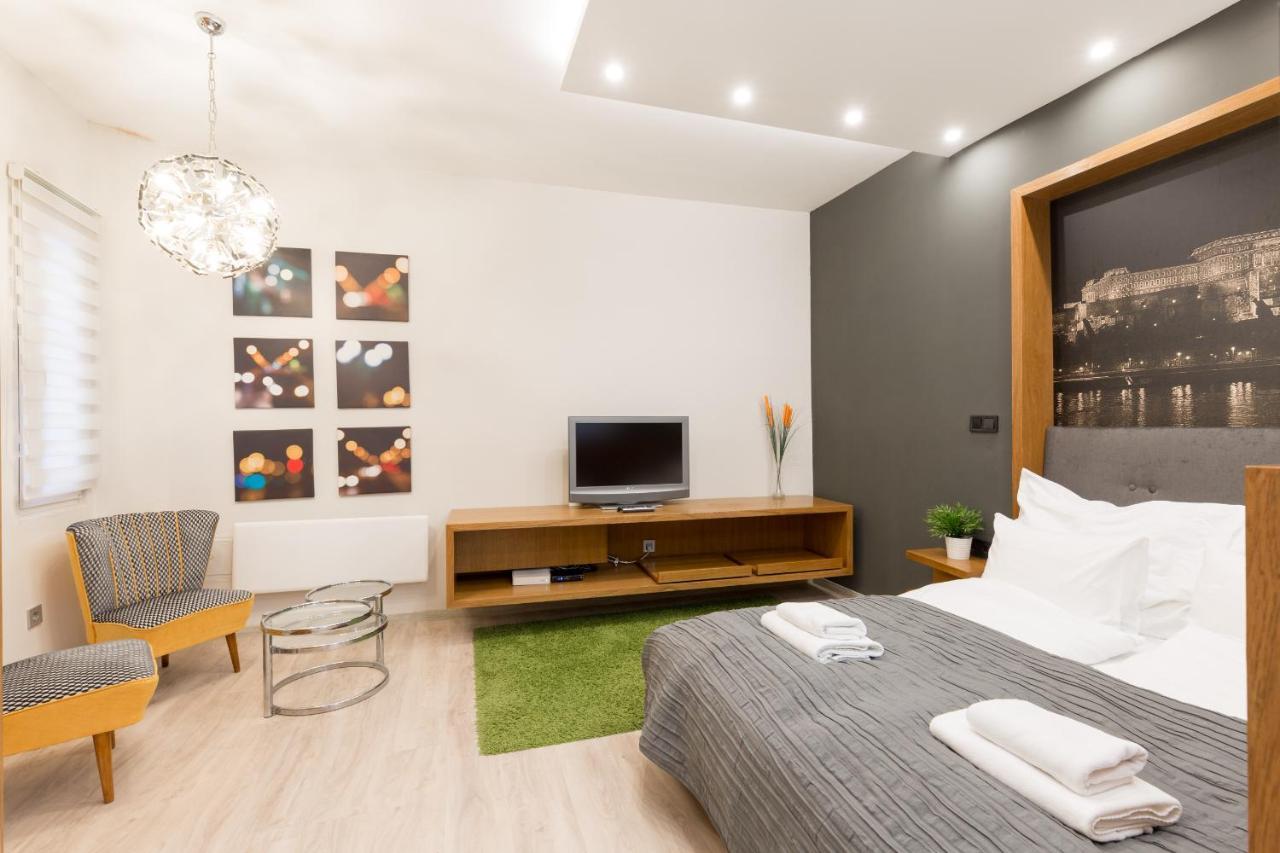Retro Budapest Dream Suite Near The Danube Extérieur photo